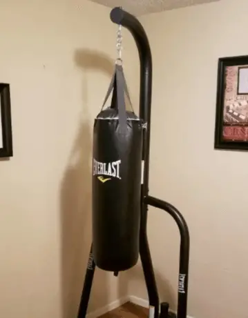 Everlast C3 100 Pound Foam Elite Heavy Bag Review - Bag Poster