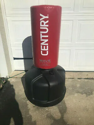 Best Outdoor Punching Bags Built to Handle The Abuse | SmartMMA