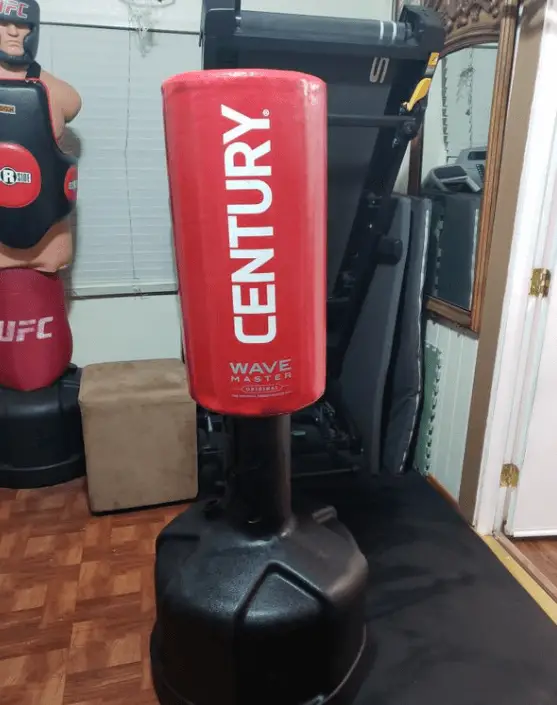 Century Original is a great punching bag for kickboxing